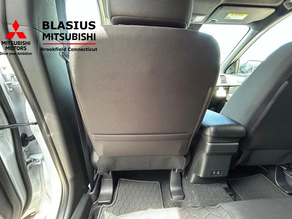 New 2025 White Mitsubishi 2.0 Trail Edition image 31