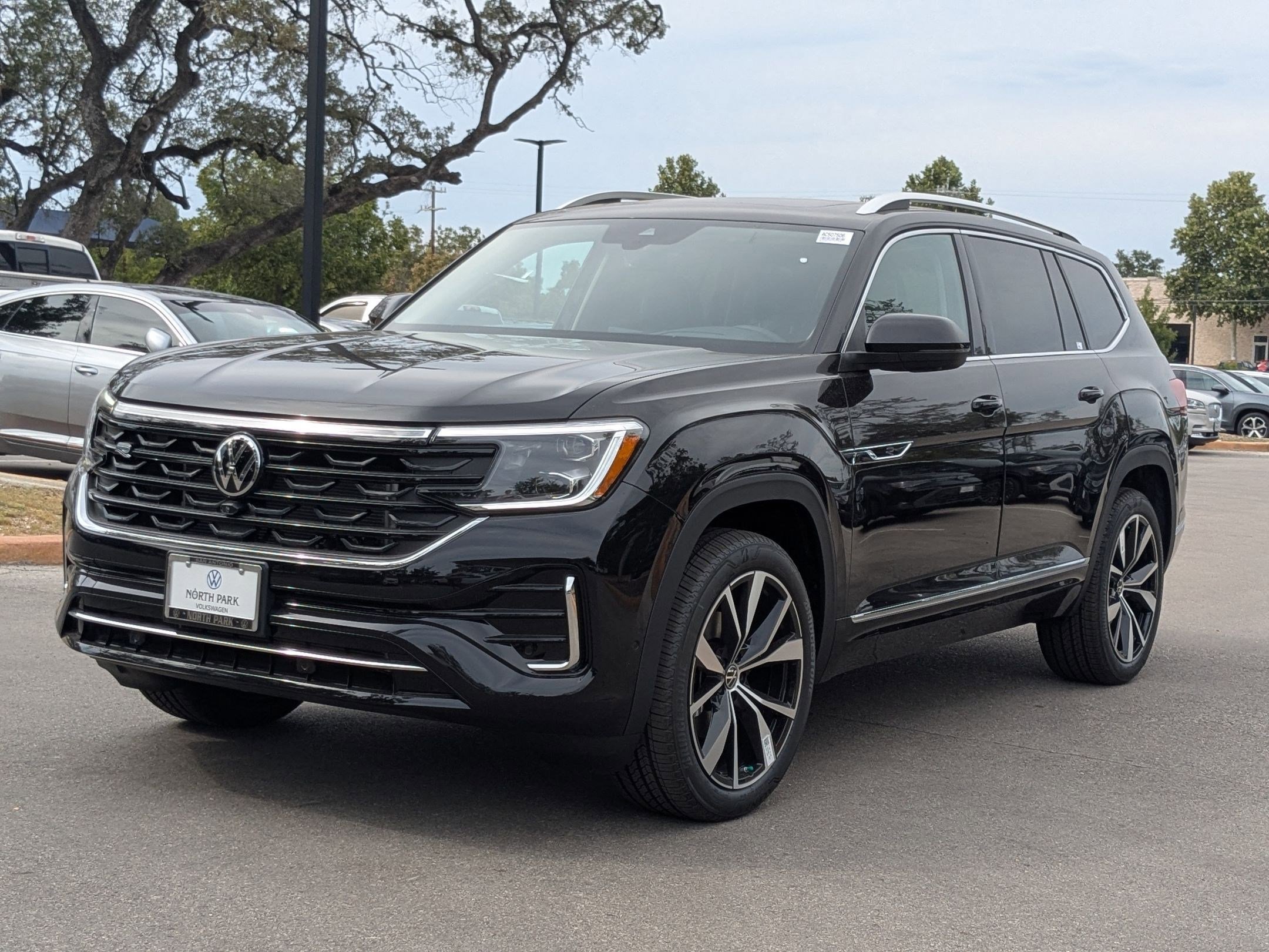 2026 Volkswagen Atlas SEL Premium R-Line - Photo 4