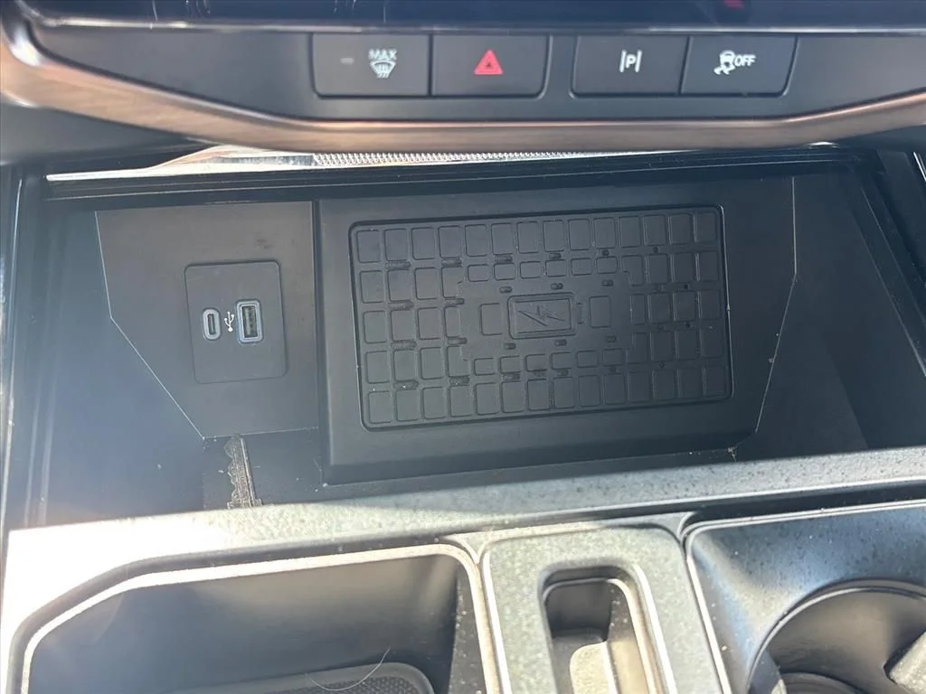Used 2023 Black Ford Lariat image 36