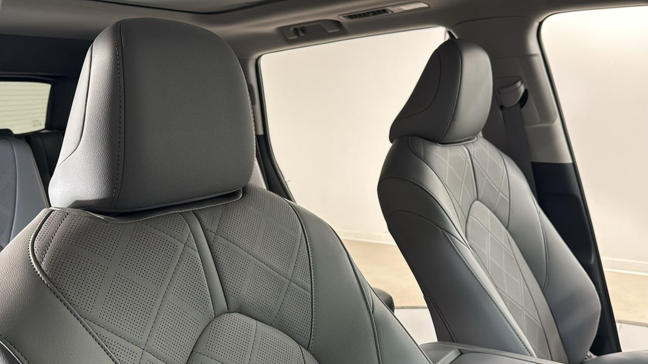 2026 Toyota Highlander Platinum - Photo 20