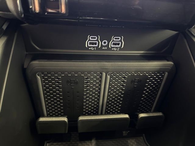 New 2026 Bright White Clear-Coat Exterior Paint RAM Laramie image 16