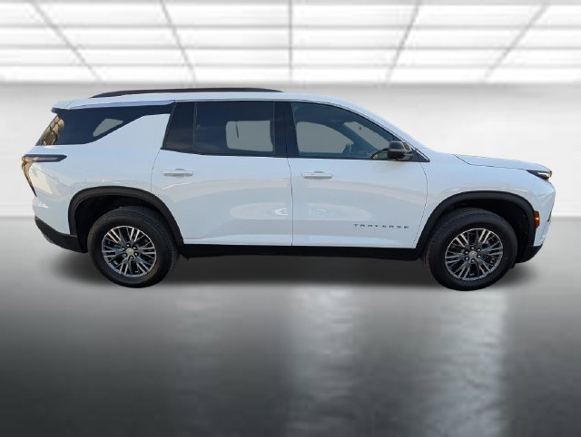 2024 Chevrolet Traverse 2LT - Photo 31