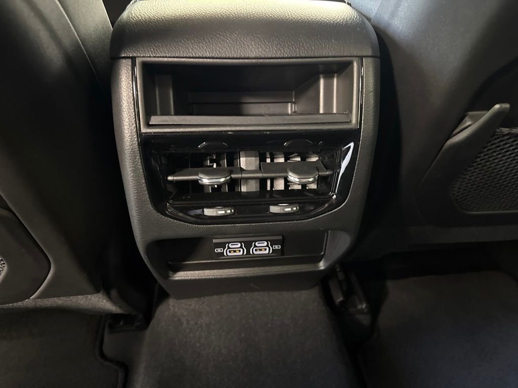 Used 2023 Black Jeep Laredo image 19