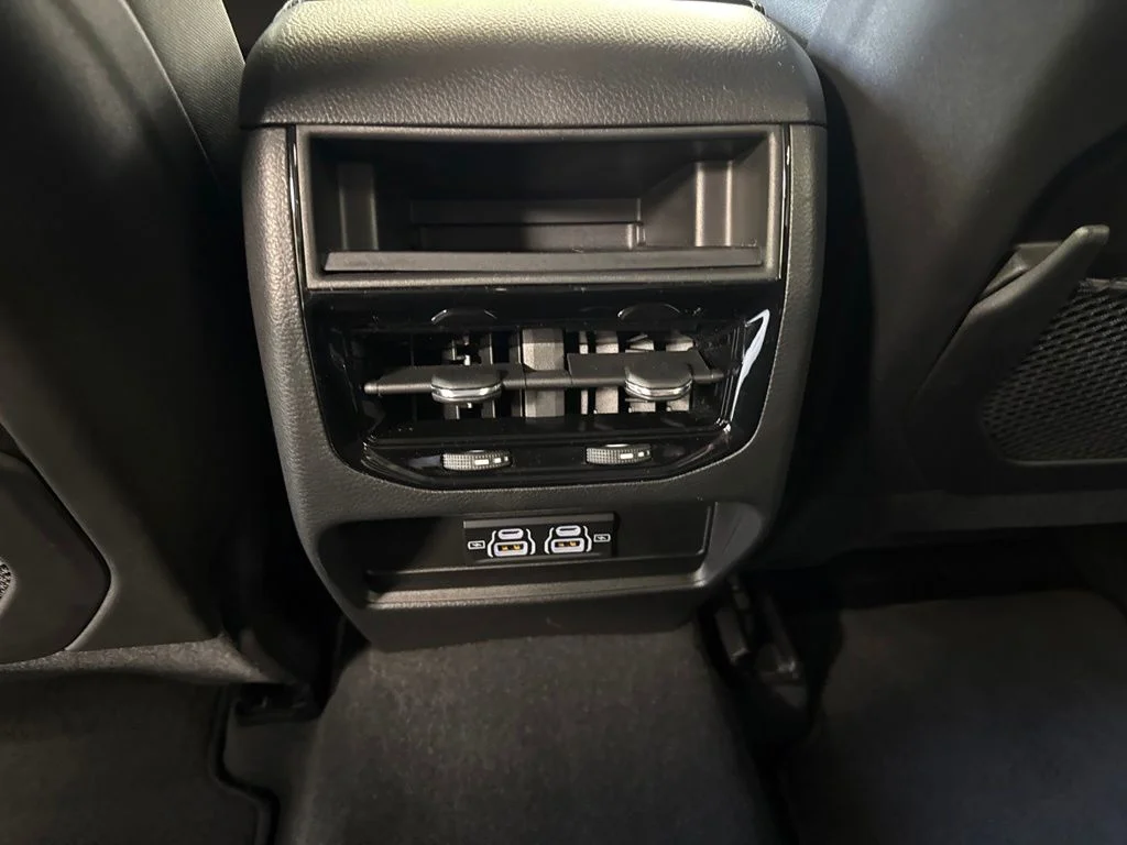 Used 2023 Black Jeep Laredo image 19