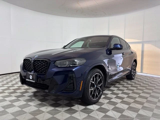 Used 2024 Tanzanite Blue II Metallic BMW xDrive30i image 3