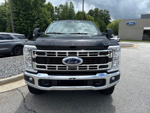 New 2026 Agate Black Metallic Ford XLT image 4