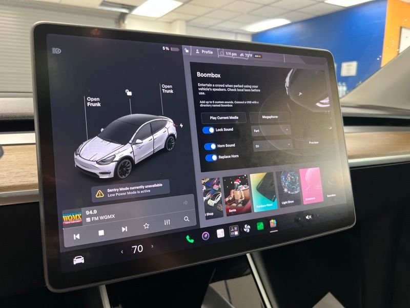 Used 2021 Red Tesla Long Range image 27