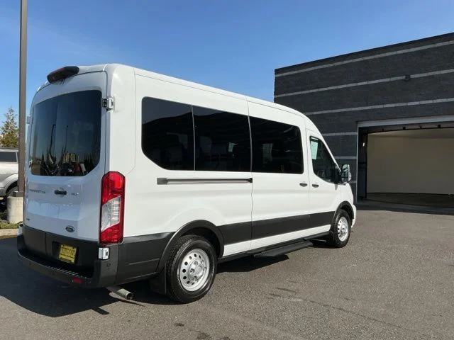 Used 2023  Ford XLT image 4