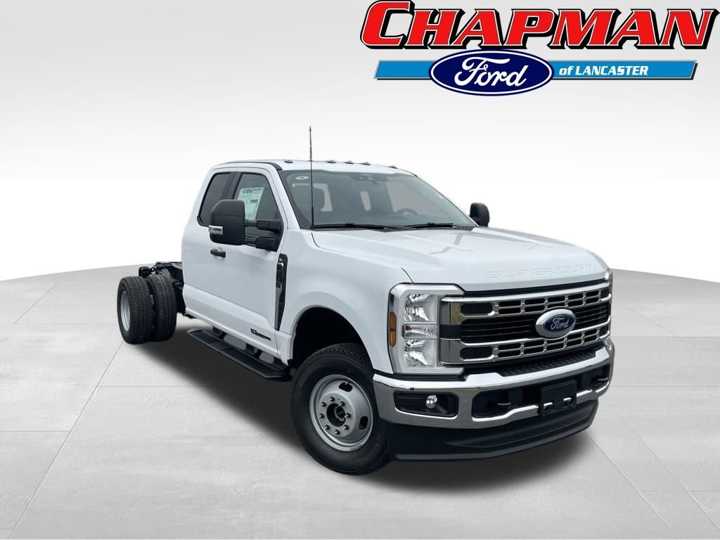 2026 Ford F-350 XL 4x4 SuperCab 168-In DRW's photo