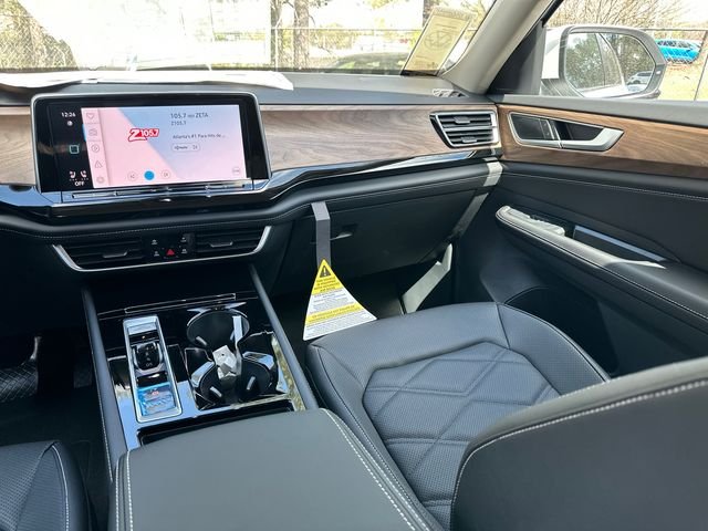 New 2026 White Volkswagen 2.0T SE w/Technology image 16