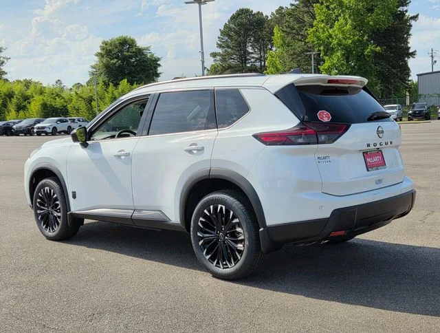 New 2026 Everest White Pearl TriCoat Nissan Dark Armor™ image 3