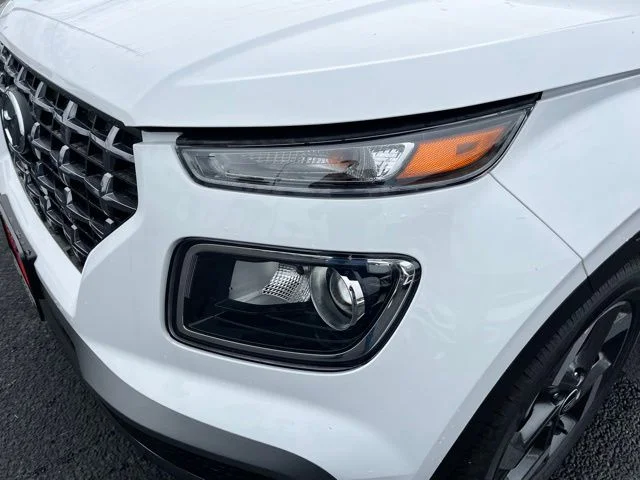 New 2026 White Hyundai SEL image 13