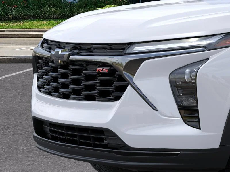 New 2026 Summit White Chevrolet 2RS image 13