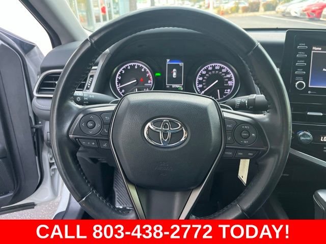 Used 2022 White Toyota SE image 18