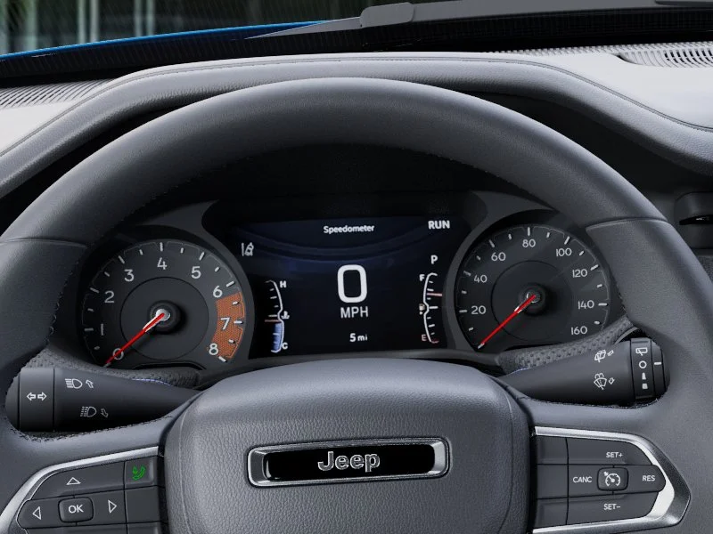 New 2026 Hydro Blue Pearl-Coat Exterior Paint Jeep Latitude image 45