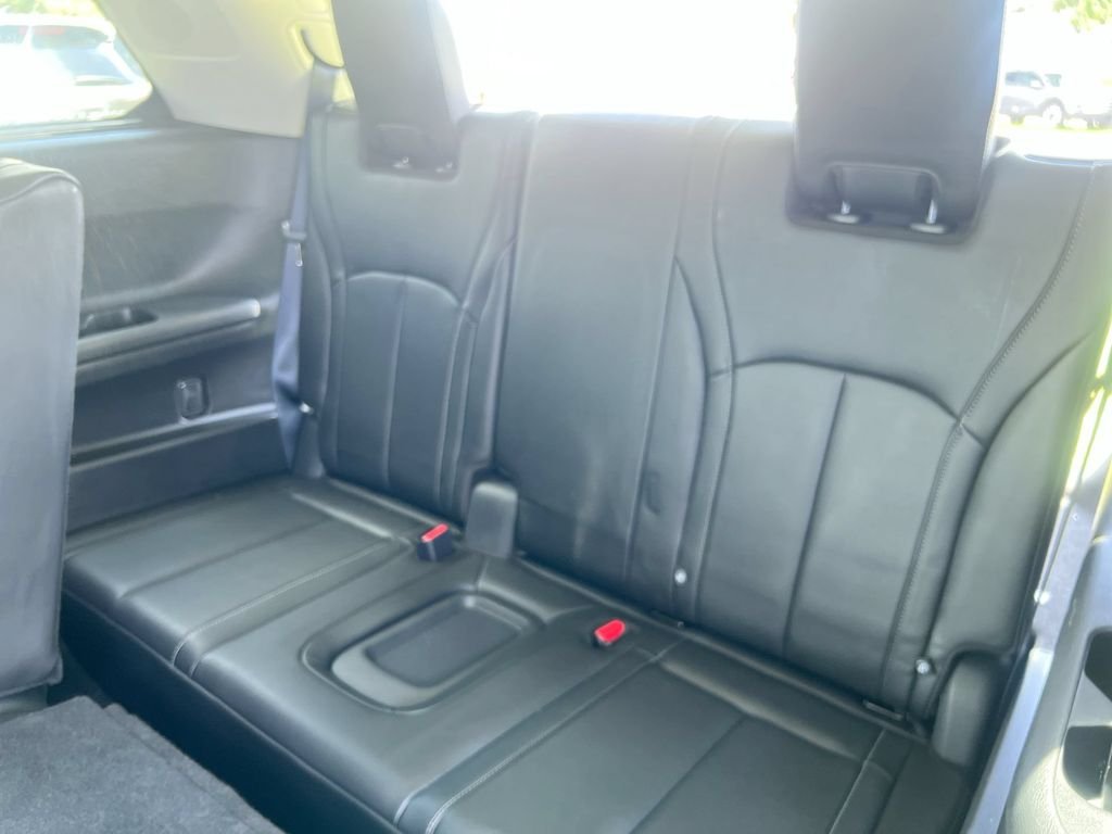 Used 2025 Gray INFINITI PURE image 23