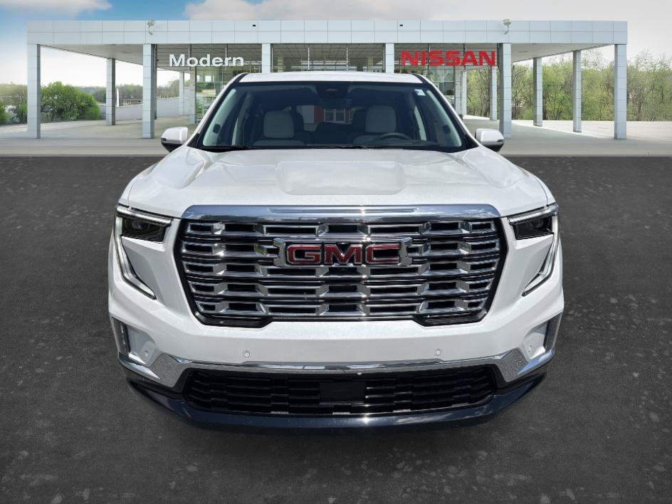 Used 2024 White Frost Tricoat GMC FWD Denali image 8
