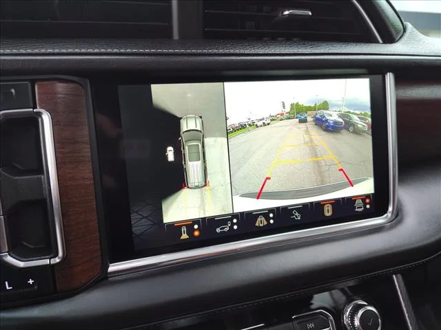 2024 GMC Yukon Denali Ultimate - Photo 28
