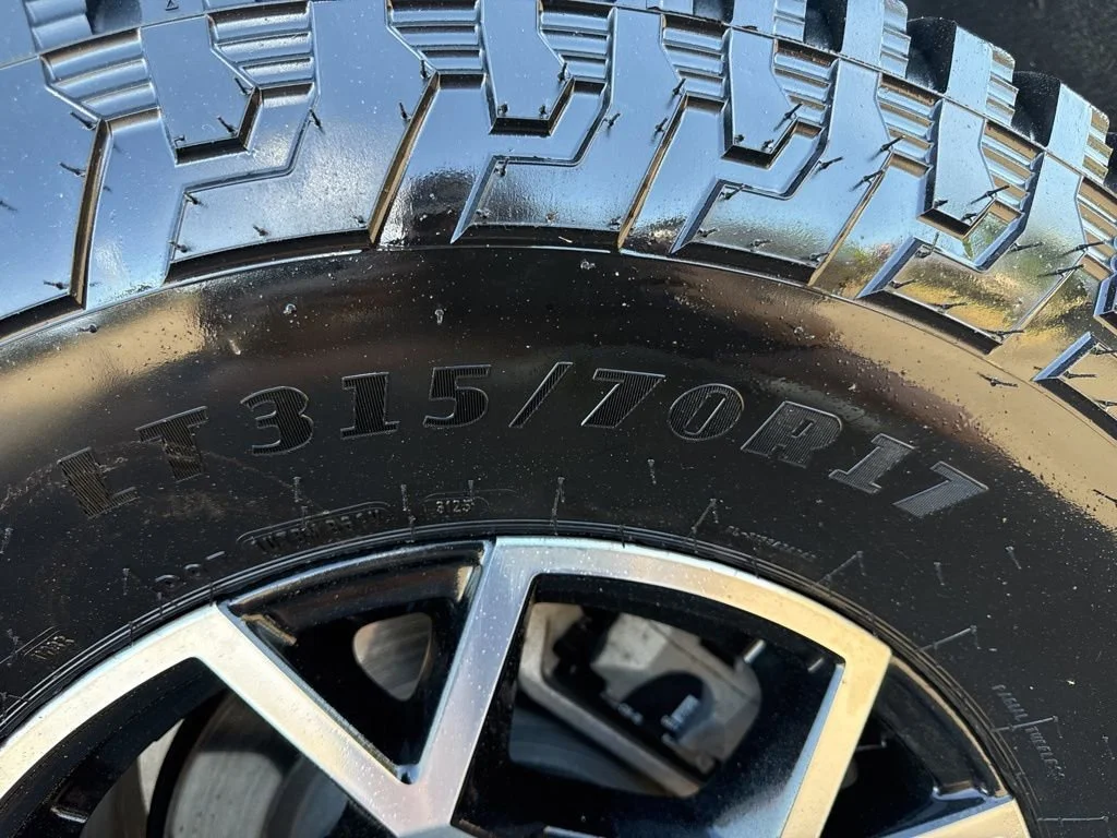 Used 2023 Sterling Metallic GMC AT4X image 39