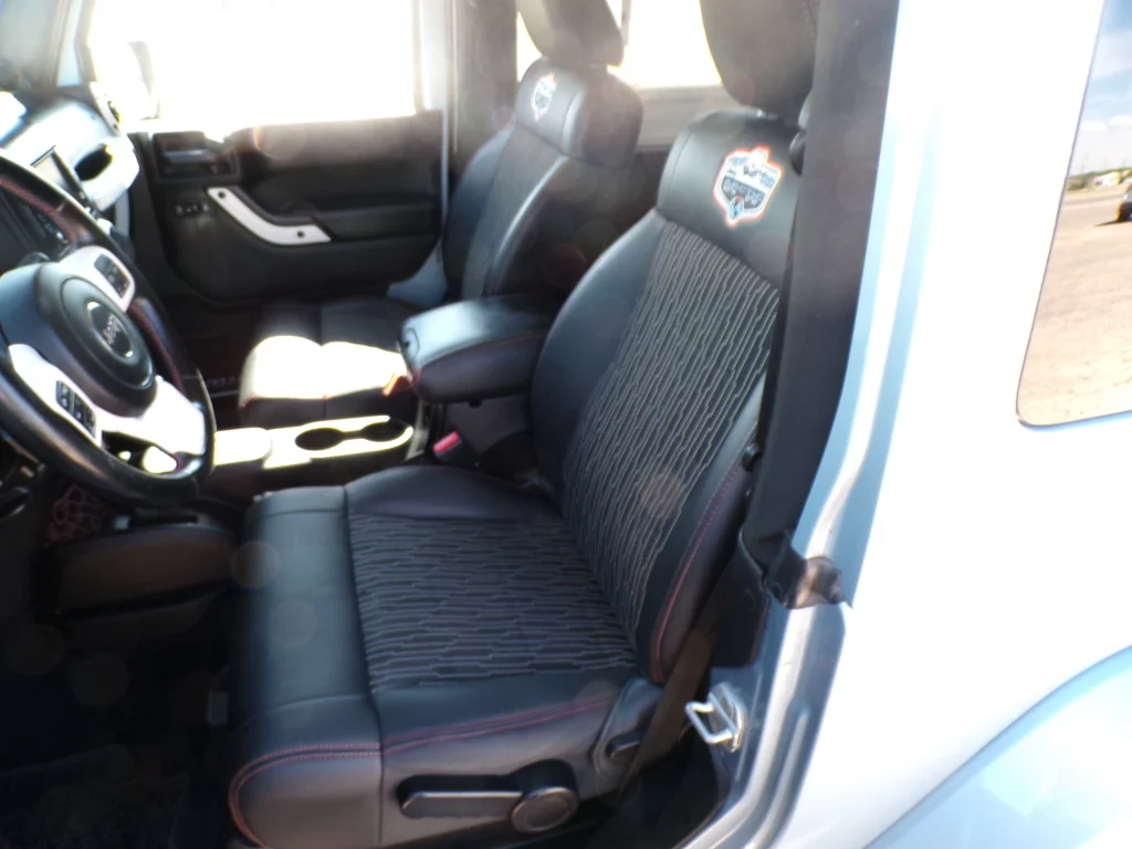 Used 2012 Grey Jeep Arctic image 12