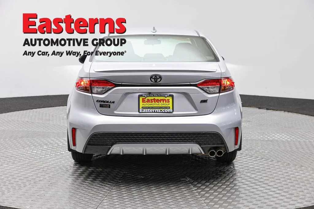 Used 2022 Silver Toyota SE image 5