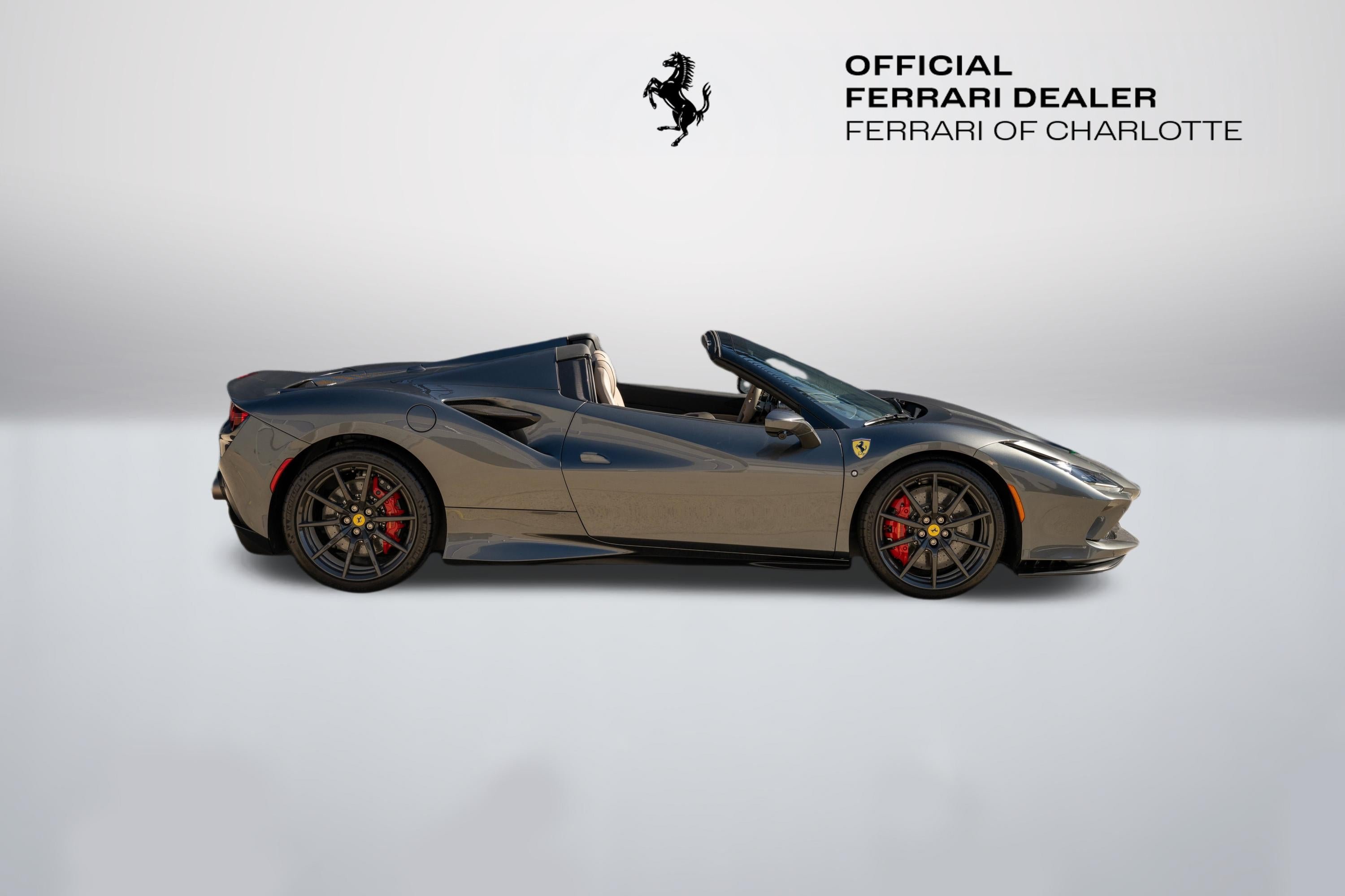 Used 2023 Grigio Silverstone Ferrari  image 7