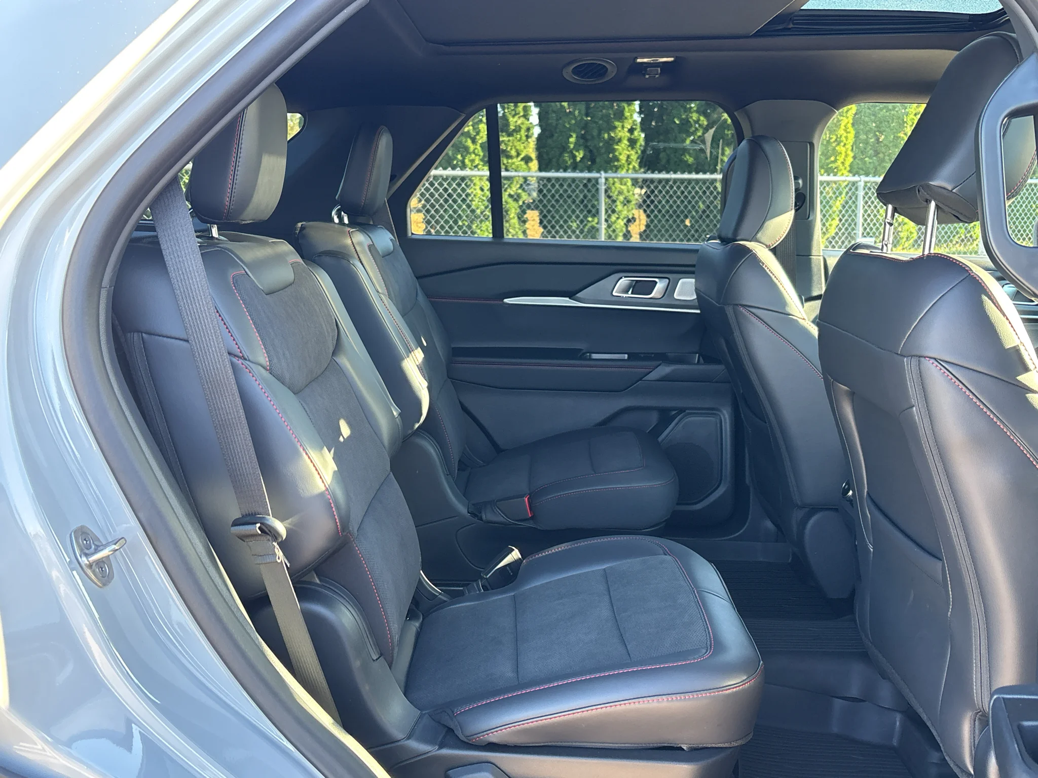 New 2027 Avalanche Gray Ford ST image 15