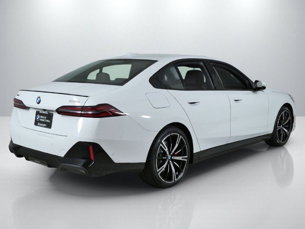 New 2027 Alpine White BMW 530i xDrive image 9
