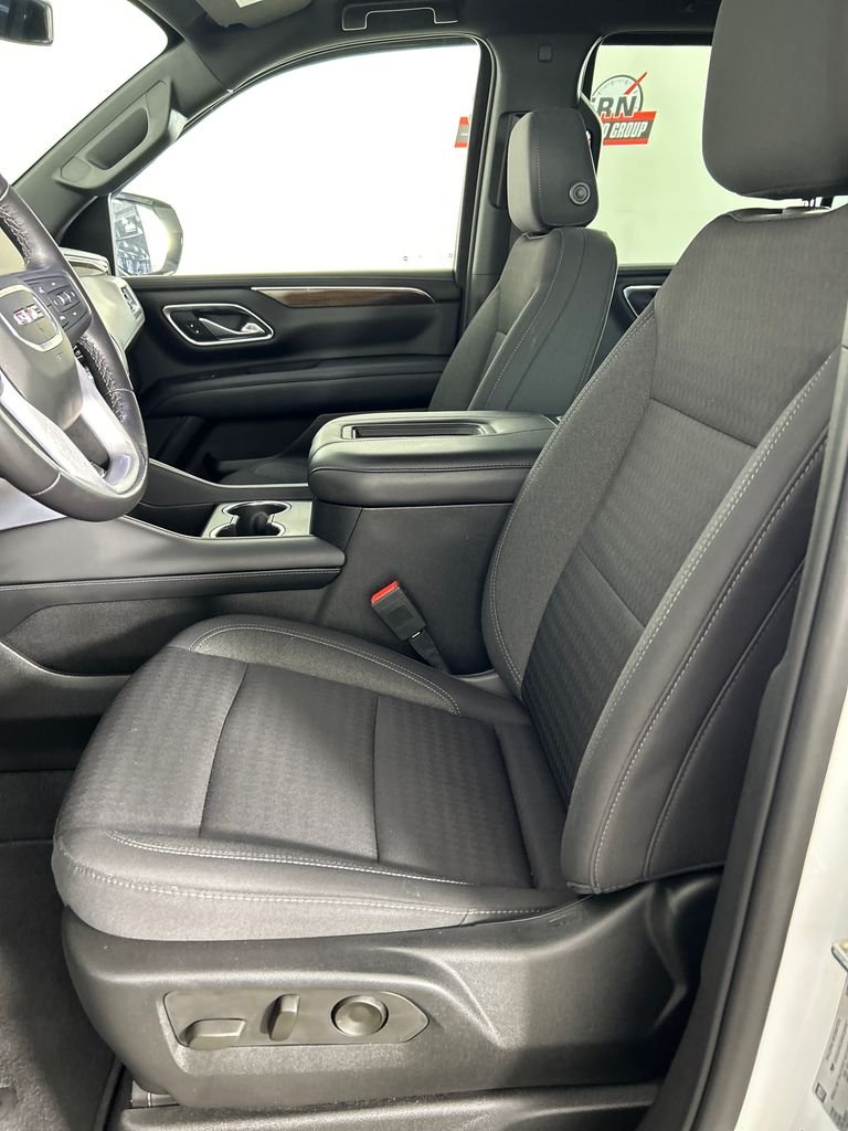 Used 2022 White GMC SLE image 12