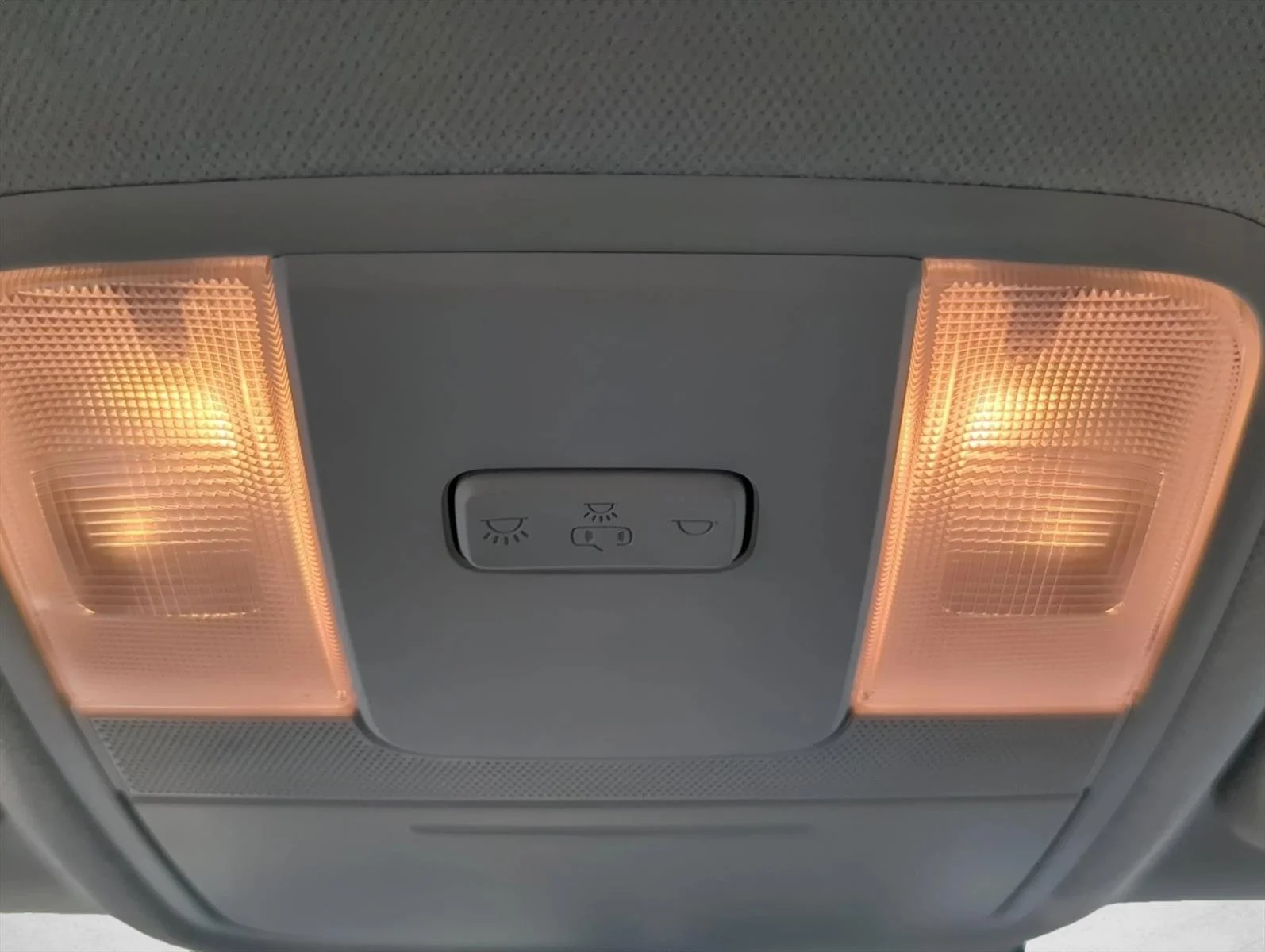 Used 2022 Inferno Red Kia LX image 23