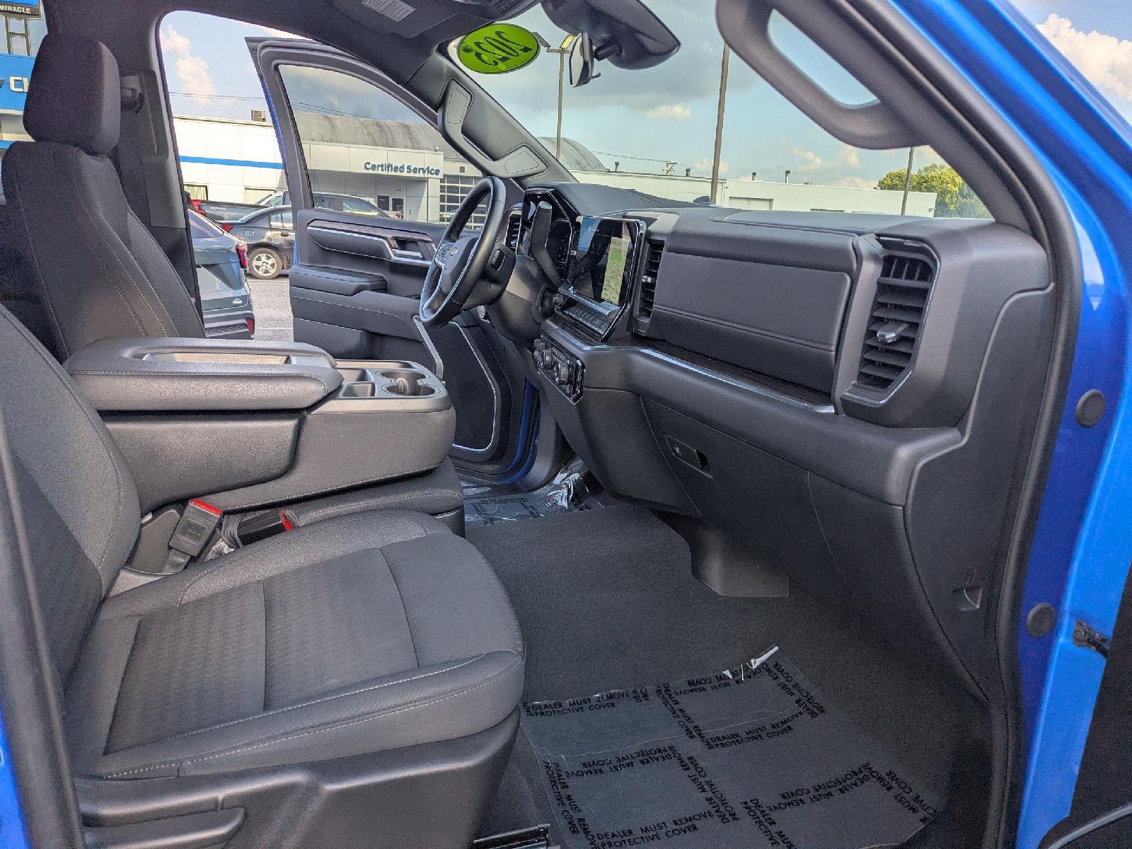 Used 2025 Riptide Blue Metallic Chevrolet LT image 28