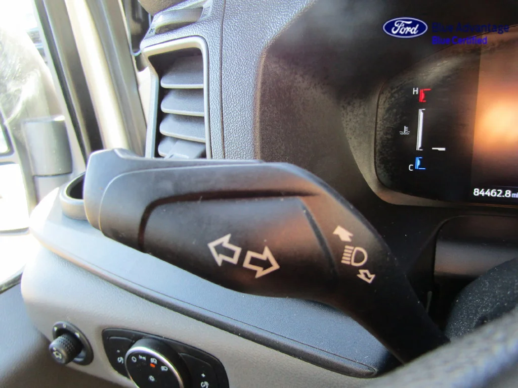 Certified Used 2026 Oxford White Ford Base image 35