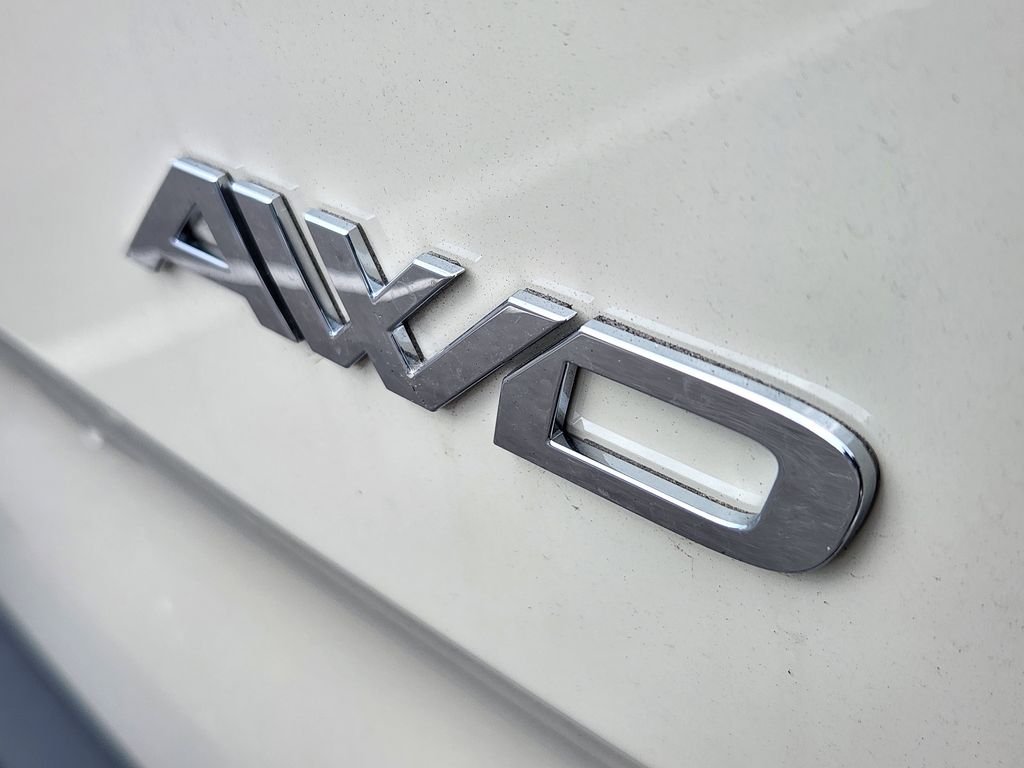 New 2026 Pebble Grey Mercedes-Benz CARGO image 9