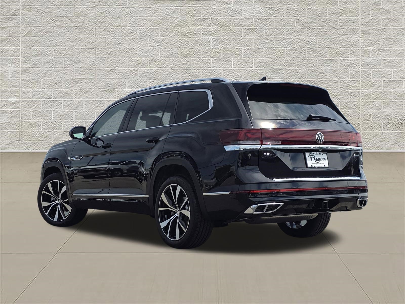 New 2026 Deep Black Pearl Volkswagen 2.0T SEL Premium R-Line image 5