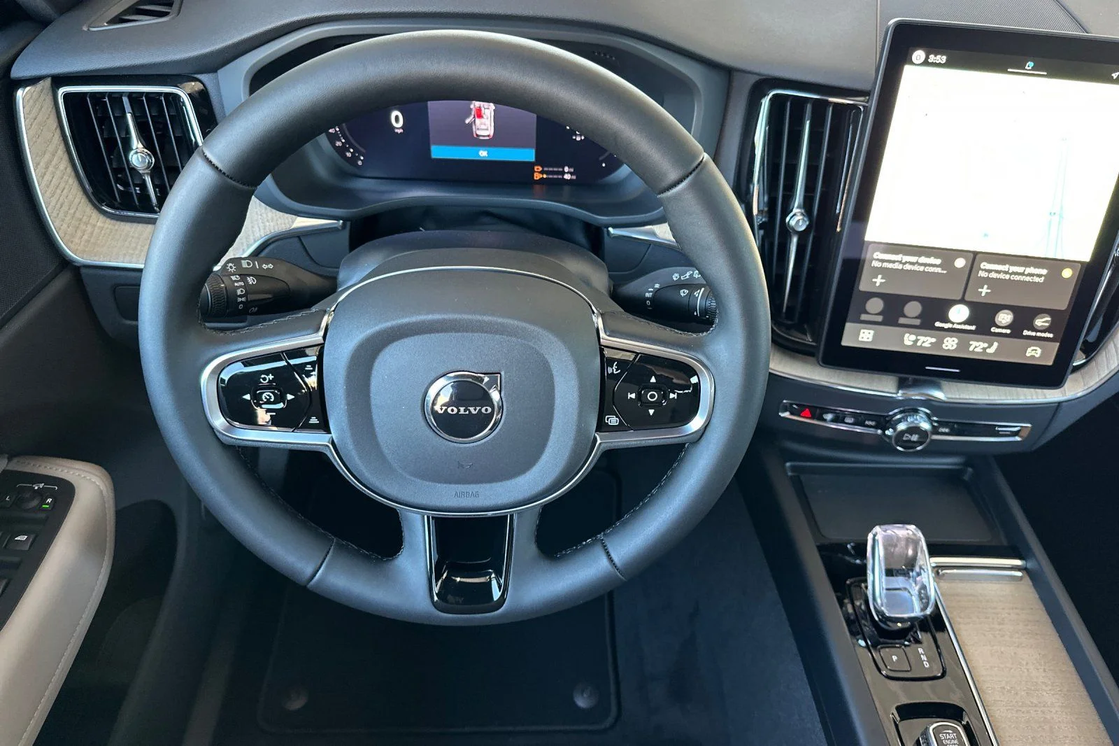 New 2026 Crystal White Volvo Plus image 13