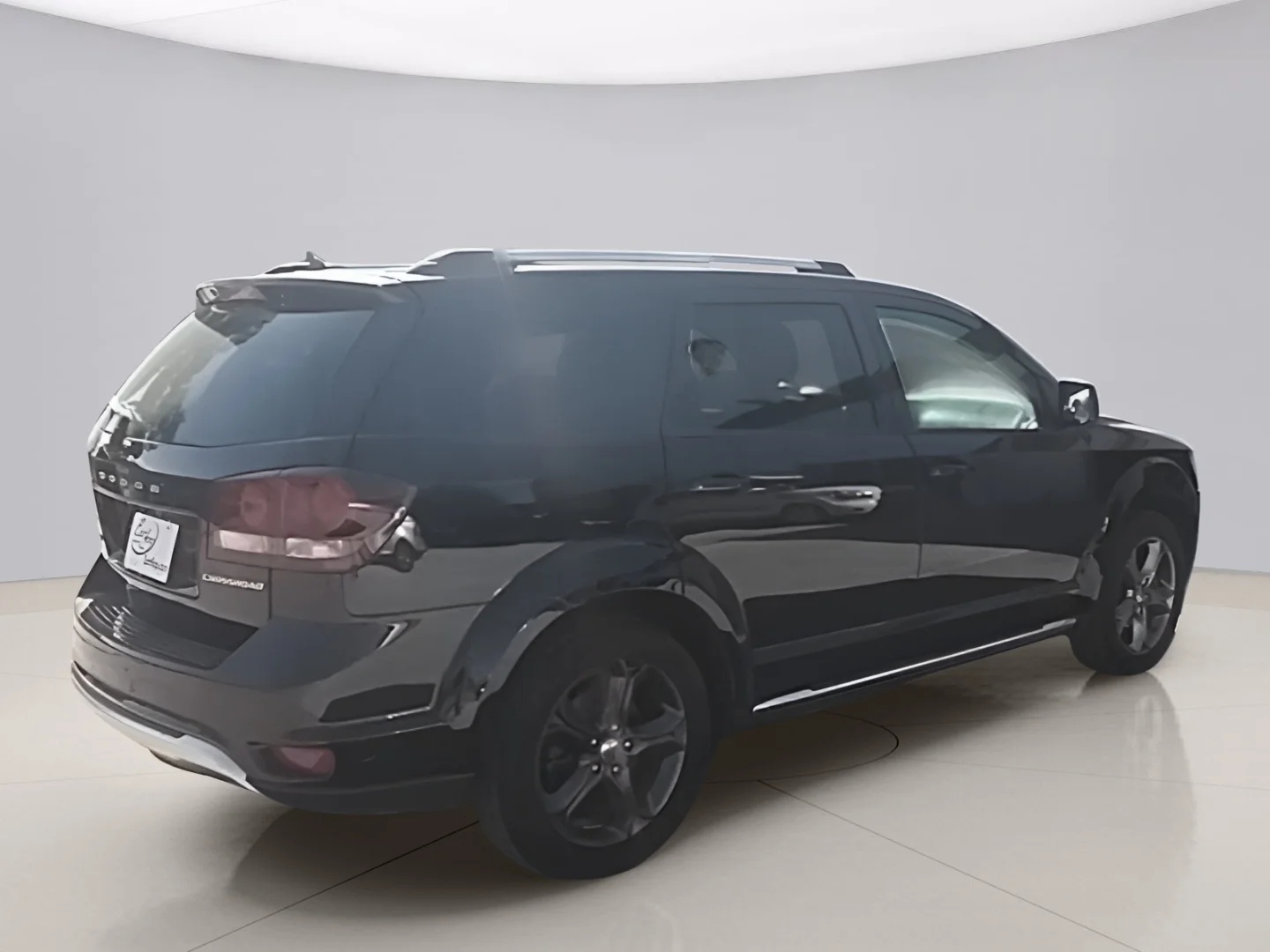 Used 2016 Black Dodge CROSSROADS image 5