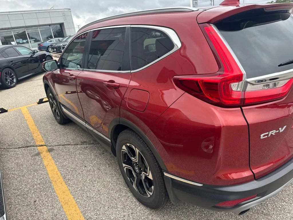 Certified Used 2019 Red Honda Touring image 5