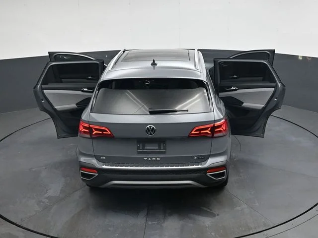 Used 2023 Gray Volkswagen 1.5T SE image 39
