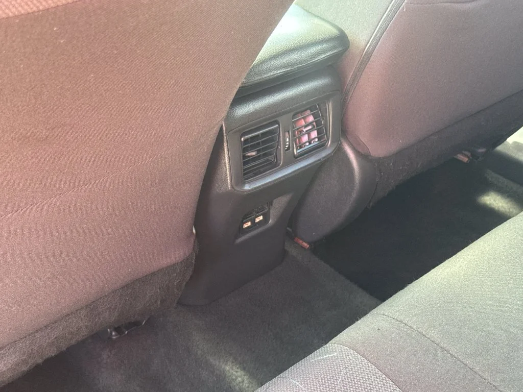 Used 2021 Silver Toyota XLE image 36