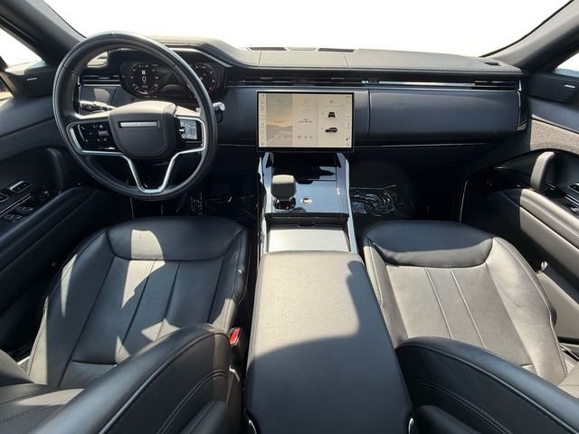Used 2025 Santorini Black Metallic Land Rover SE image 12