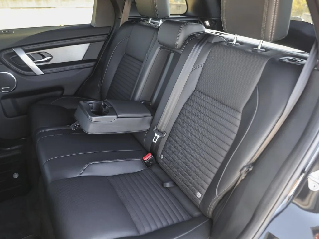 New 2025 Black Land Rover SE image 28