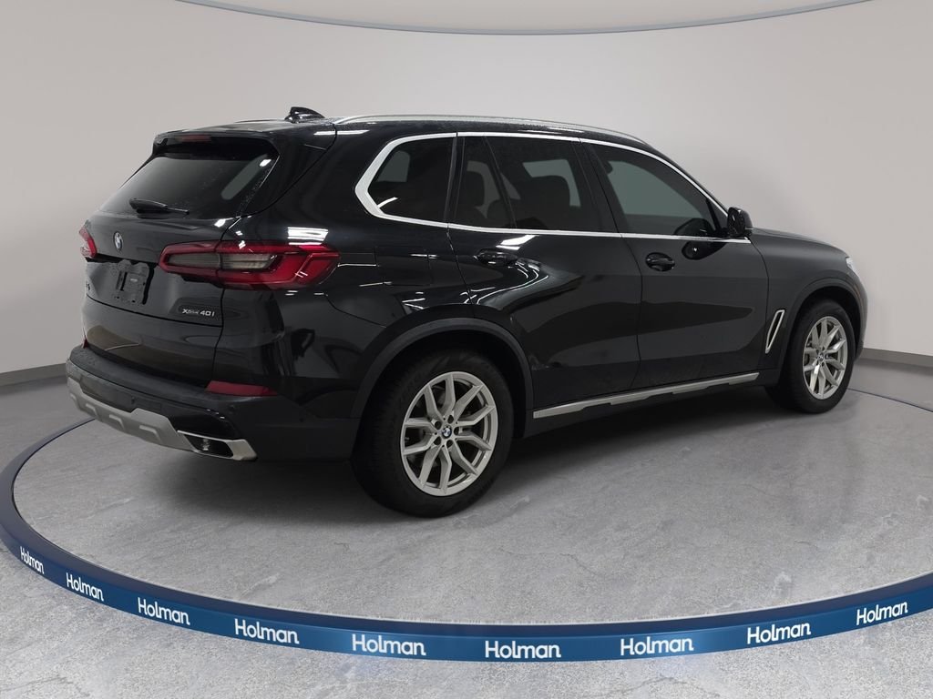 Used 2019 Black Sapphire Metallic BMW xDrive40i image 5