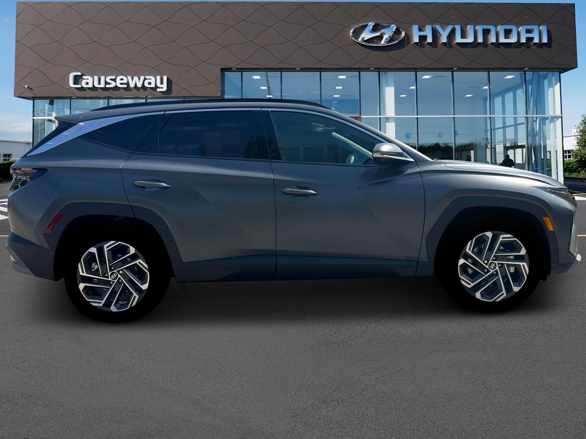 2025 Hyundai Tucson Limited - Photo 9