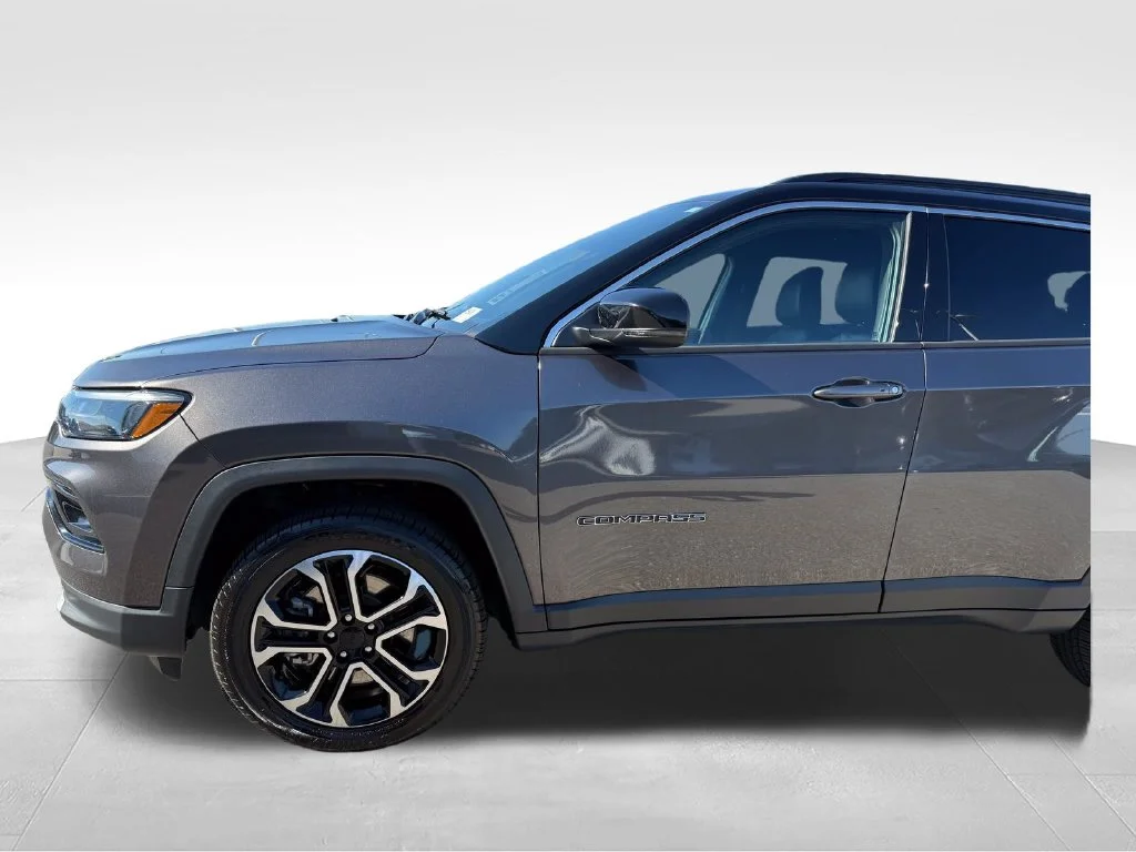 Used 2024 Gray Jeep Limited image 24
