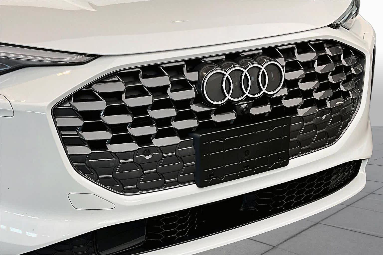 Used 2025 Glacier White Metallic Audi Premium Plus image 32