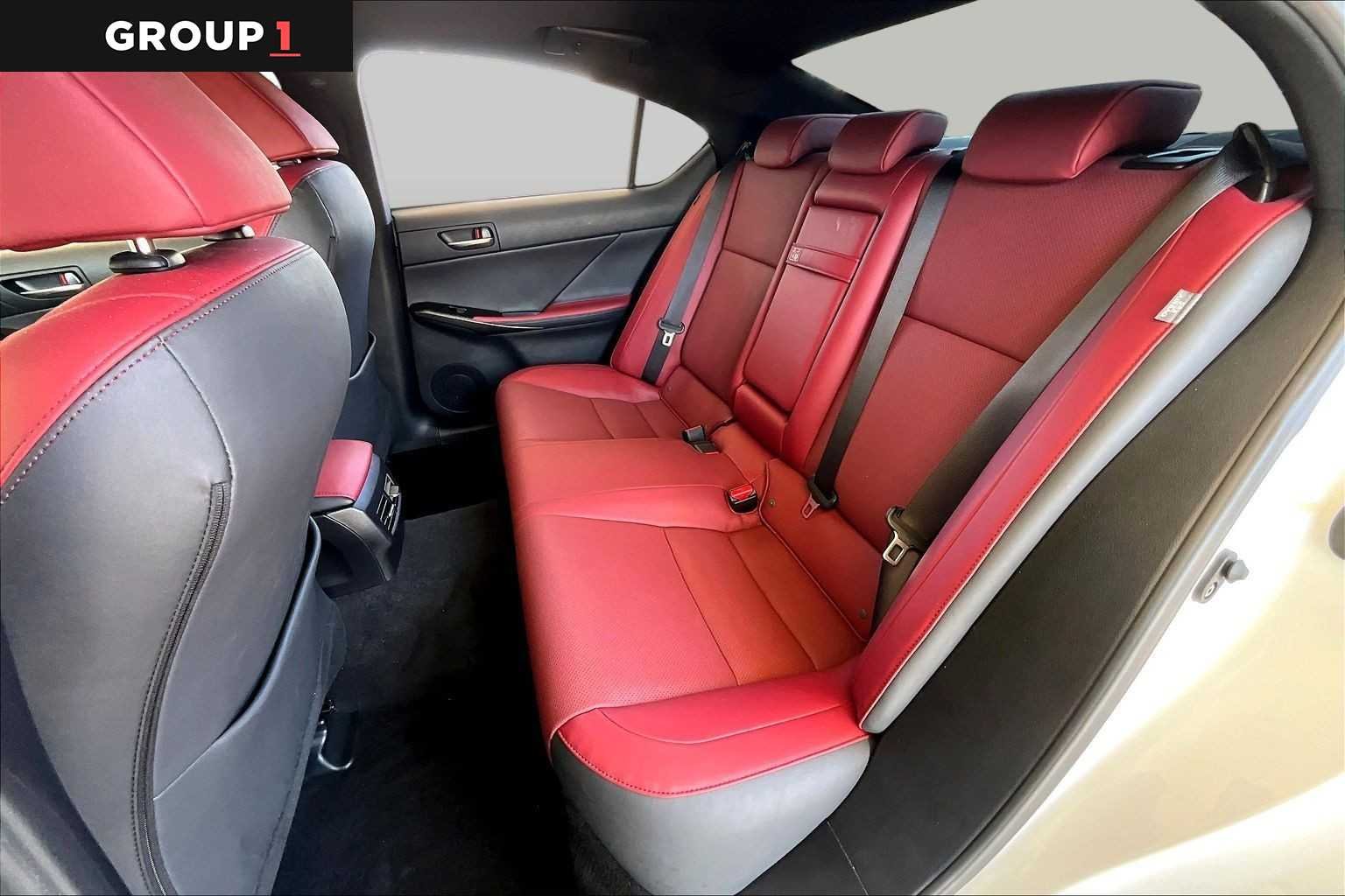 Certified Used 2025 ULTRA WHITE Lexus F SPORT Design image 19