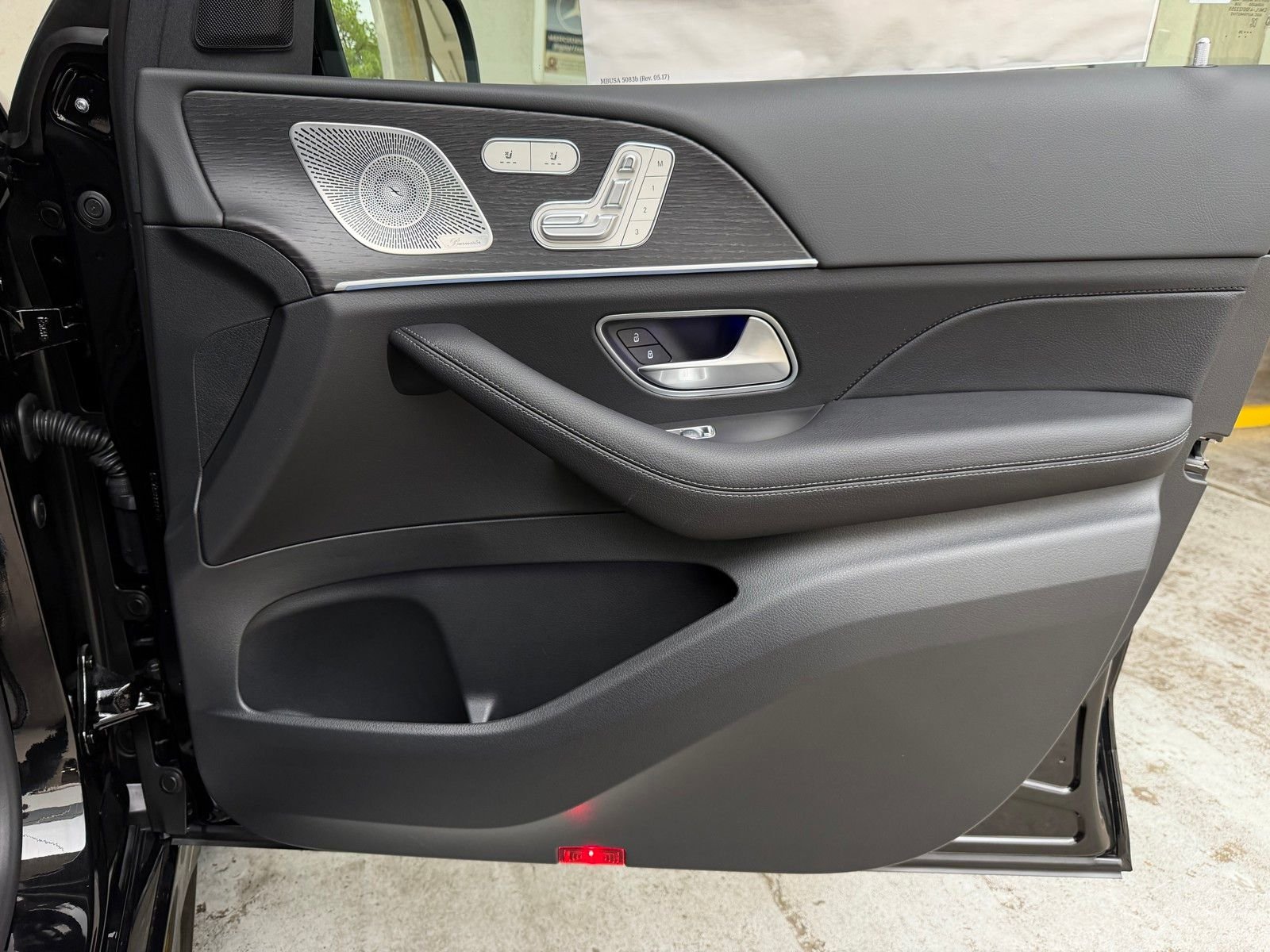 New 2026 Obsidian Black Metallic Mercedes-Benz GLE 350 image 18