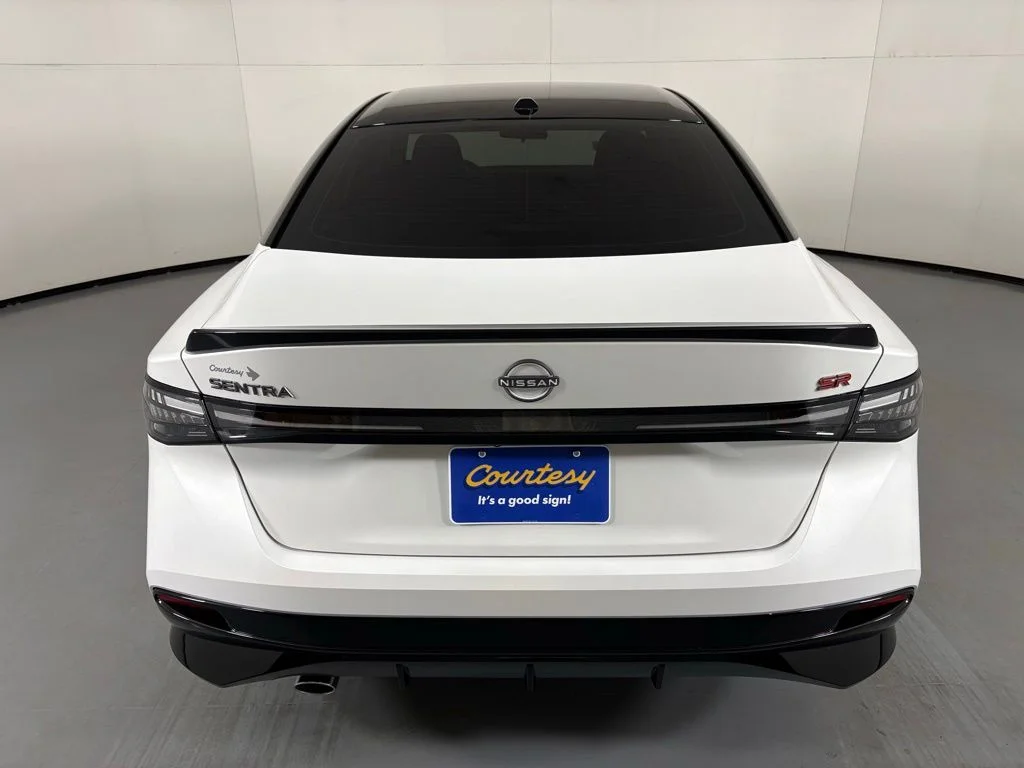 New 2026 Aspen White TriCoat / Super Black Two-tone Nissan SR image 6