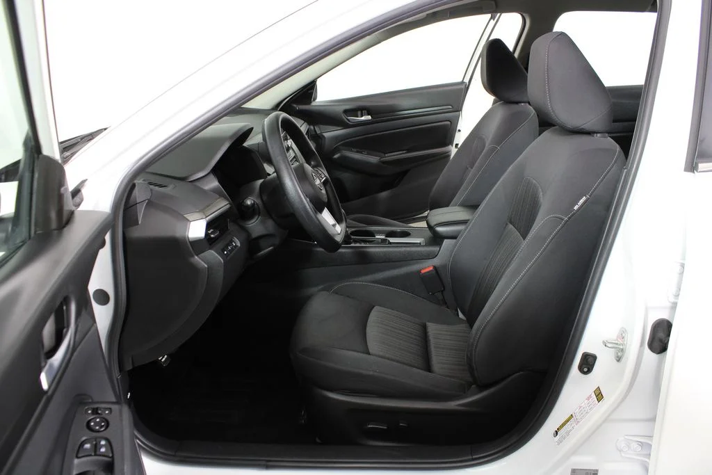 2025 Nissan Altima SV - Photo 20