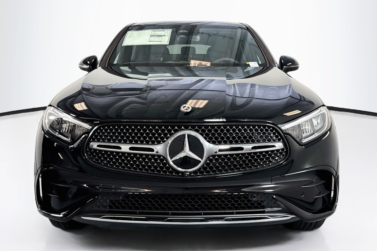 New 2027 Black Mercedes-Benz GLC 300 image 2